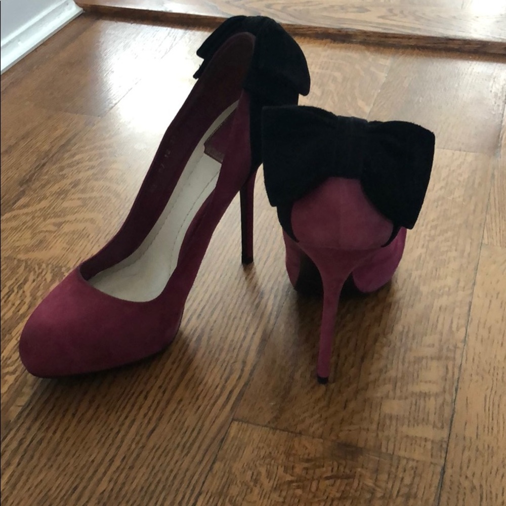 Dior platform heel, very comfortable!!!! - Picture 2 of 3